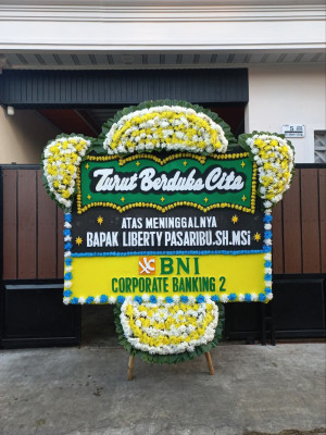 Papan Bunga Duka di Taliabu Utara