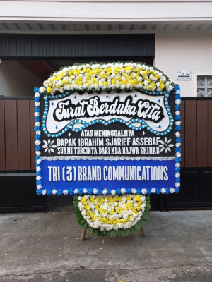 Papan Bunga Duka di Taliabu Utara